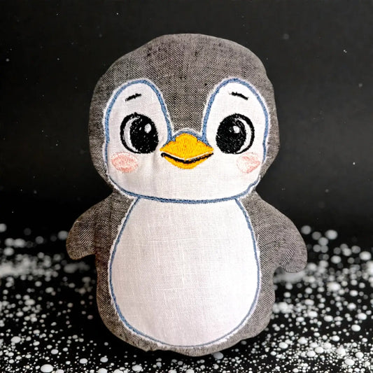 Baby Manchot, un doudou en chanvre naturel, hypoallergénique et non toxique pour chiens.