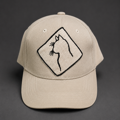 La Casquette brodée – pièce unique